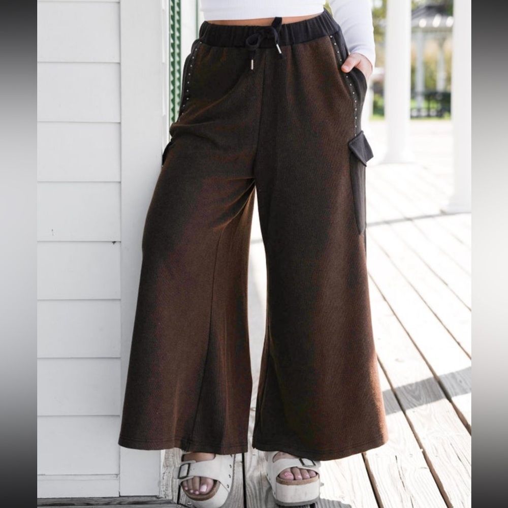 POL pants Wide Leg Cargo Pants in Dark Brown with Black Waistband athleasure NEW